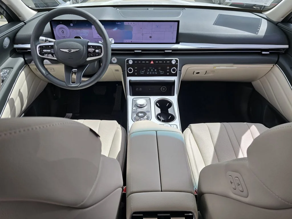 New 2026 White Genesis 2.5T image 7