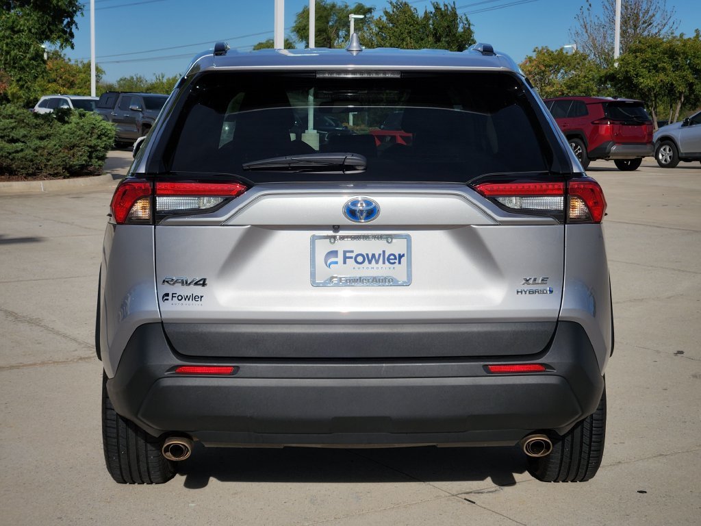 Certified Used 2024 Silver Toyota XLE Premium image 6