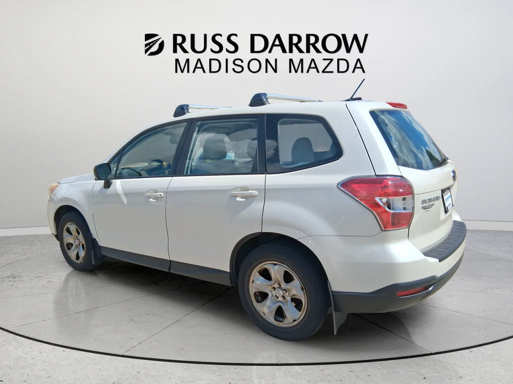 Used 2014 White Subaru 2.5i image 3