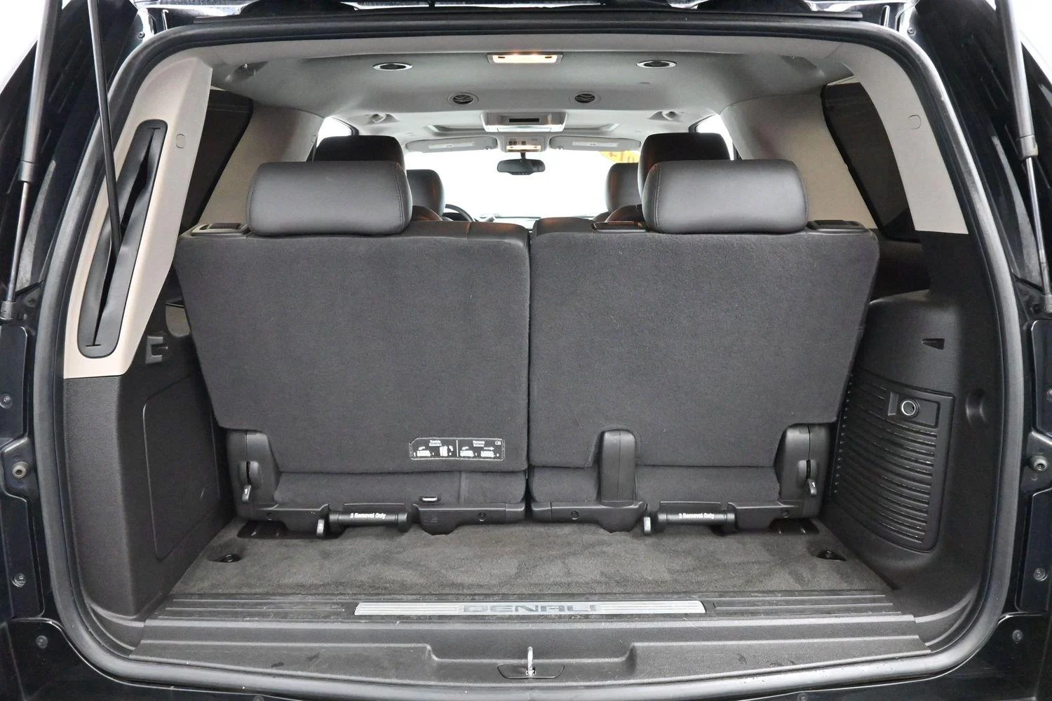 Used 2014 ONYX BLACK GMC Denali image 10
