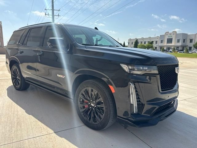 Used 2023 Black Cadillac V-Series image 3