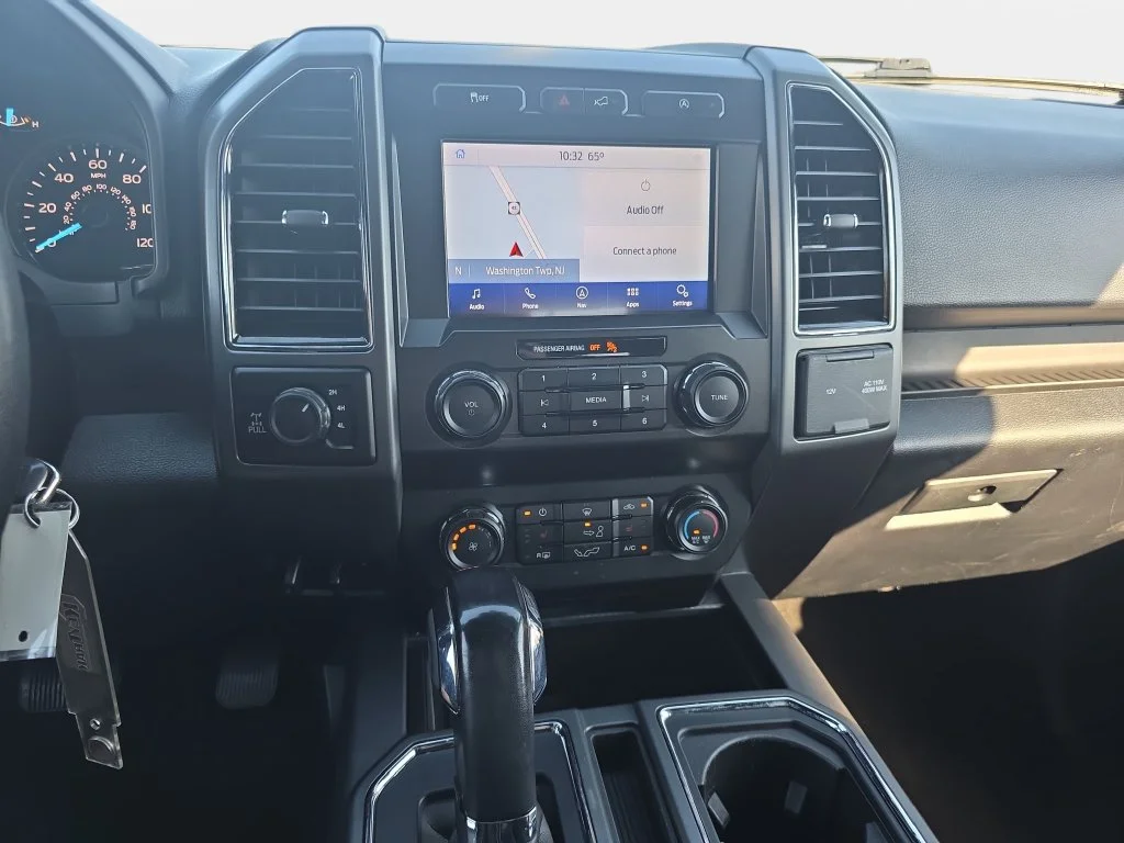 Certified Used 2020 Agate Black Metallic Ford XLT image 17