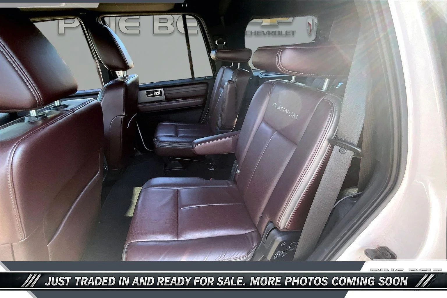 Used 2016 White Platinum Metallic Tri-coat Ford Platinum image 19