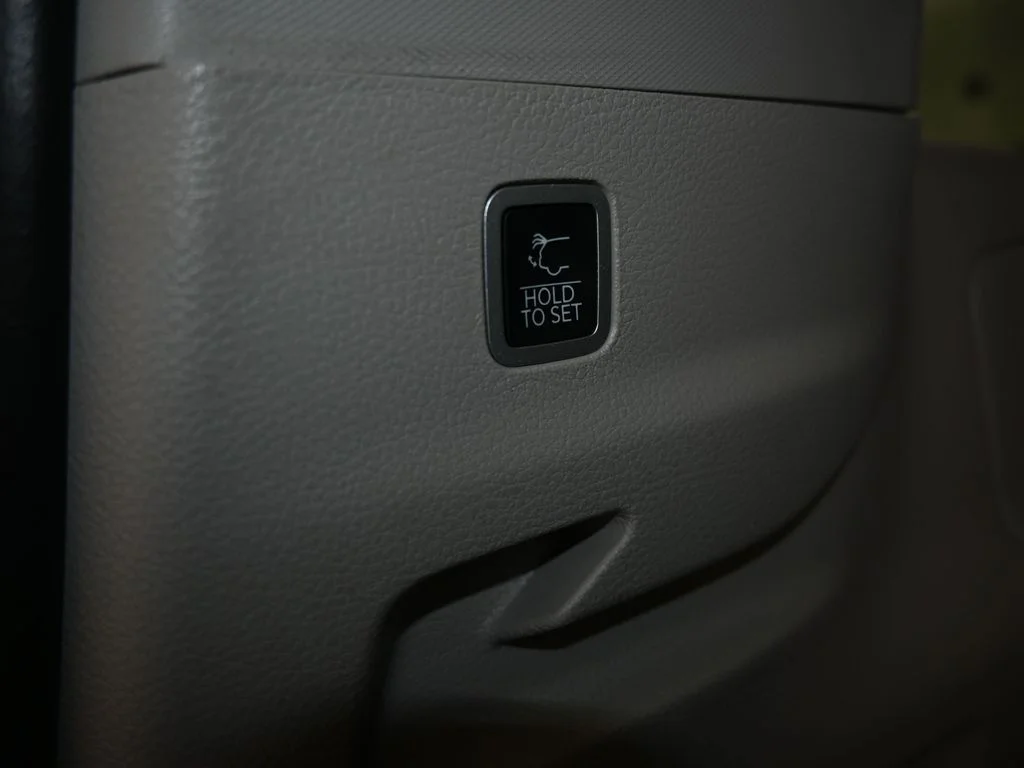 Used 2024 Diamond Black Crystal Pearlcoat Jeep Base image 52