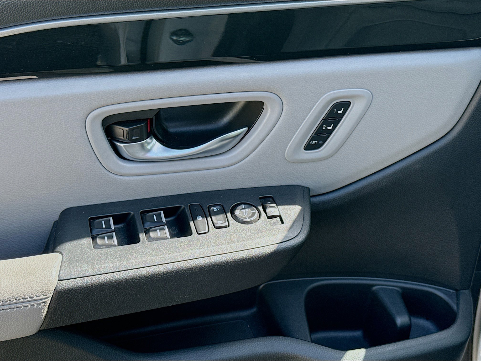 2025 Honda Pilot EX-L - Photo 16
