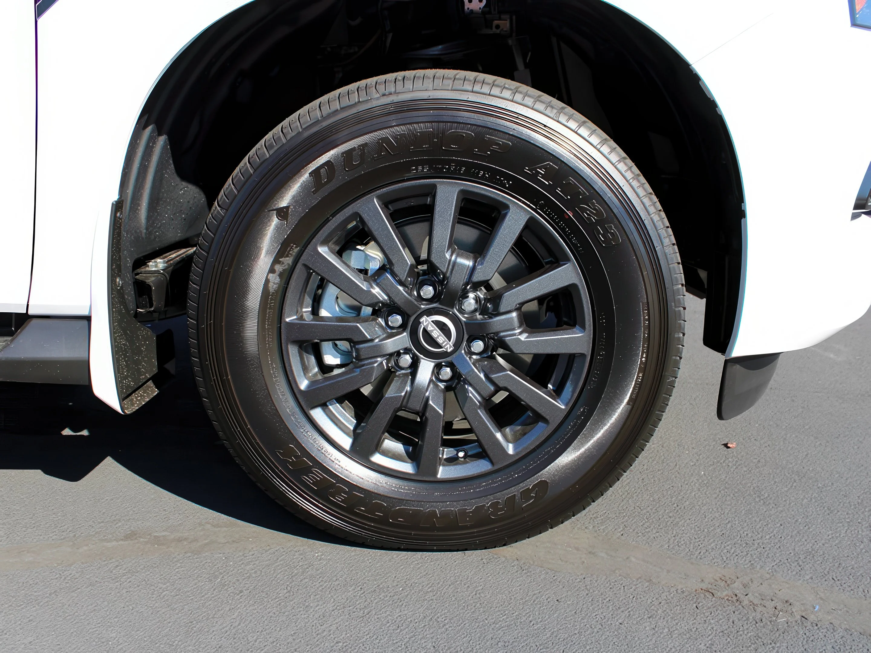 2026 Nissan Armada SV - Photo 31