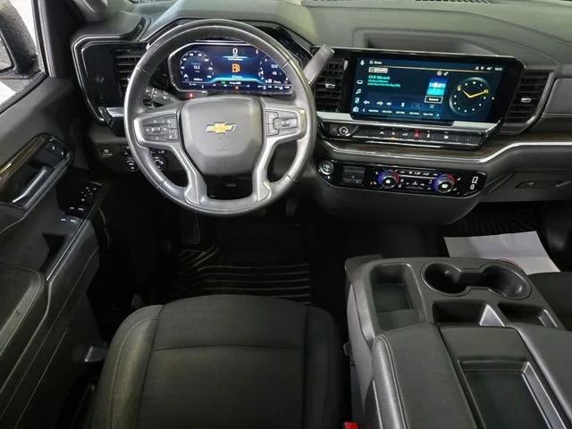 Used 2025 Black Chevrolet LT image 13