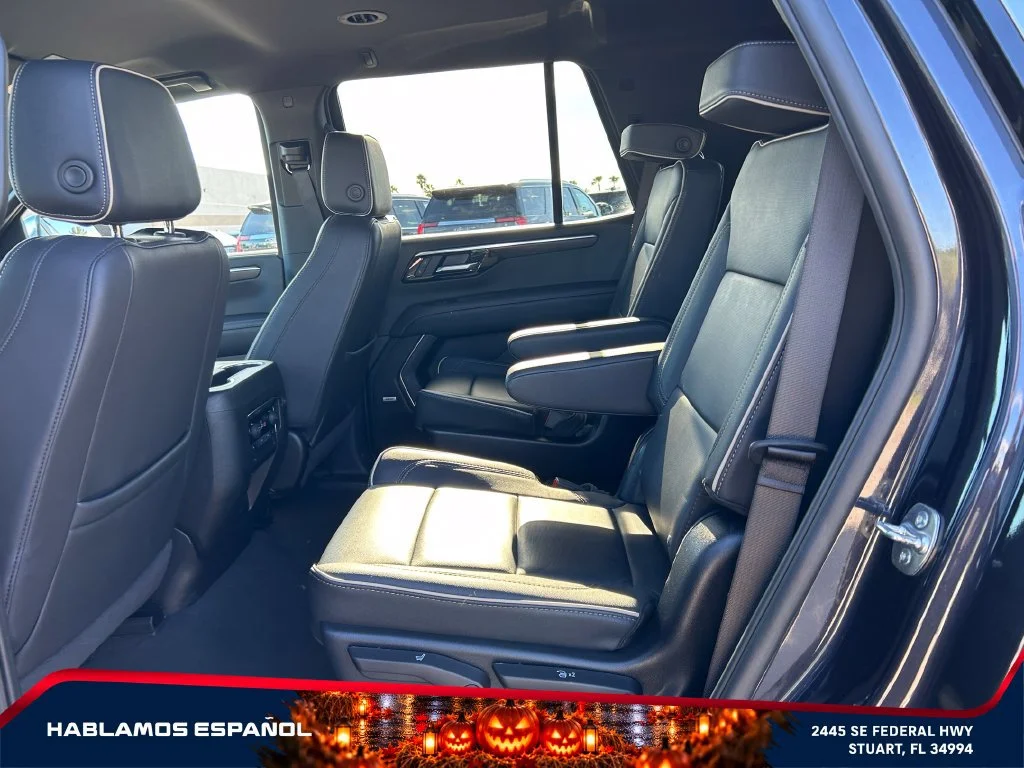 Used 2025 Dark Ash Metallic Chevrolet Premier image 11