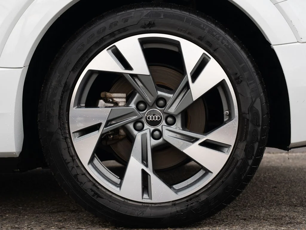 Used 2022 White Audi Premium image 13