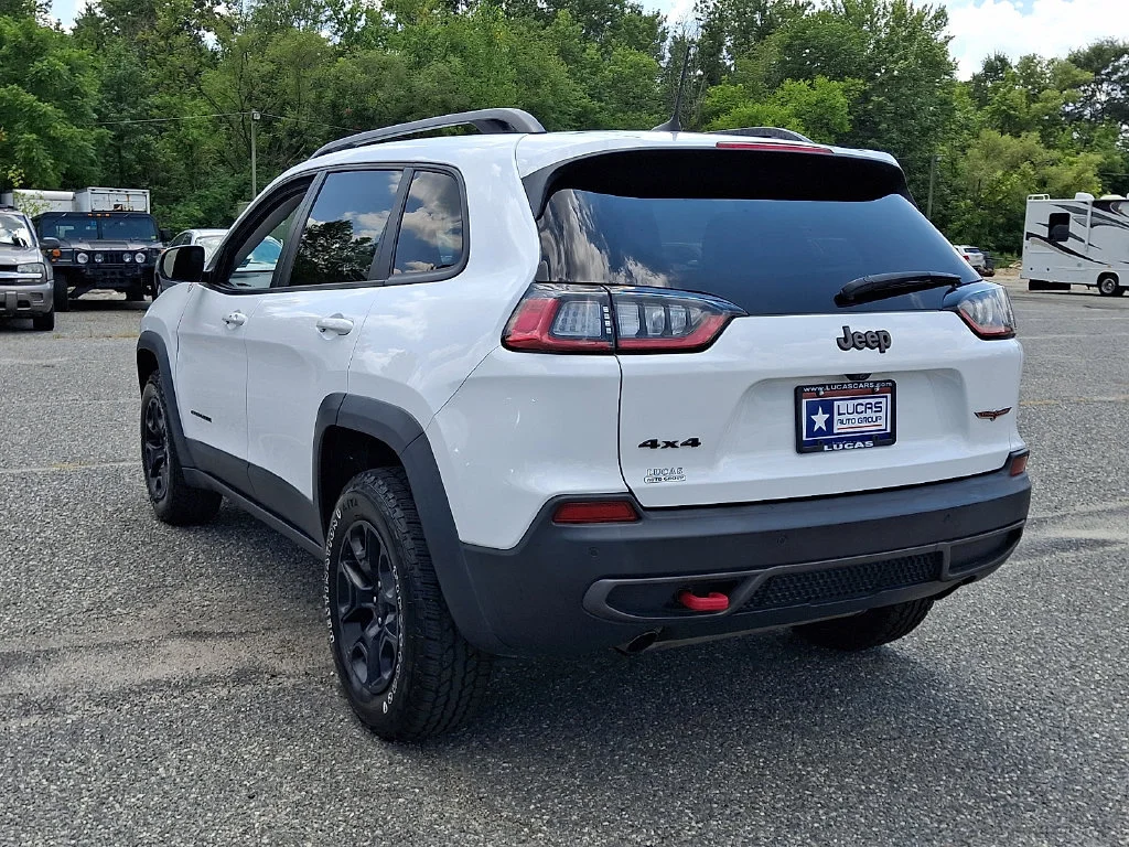 Used 2020 Bright White Clearcoat Jeep Trailhawk image 9