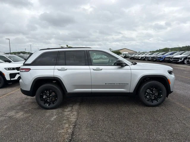 New 2026 Silver Jeep Altitude image 2