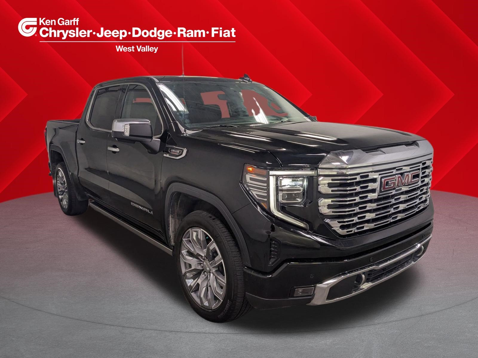 Used 2024 White GMC Denali image 1
