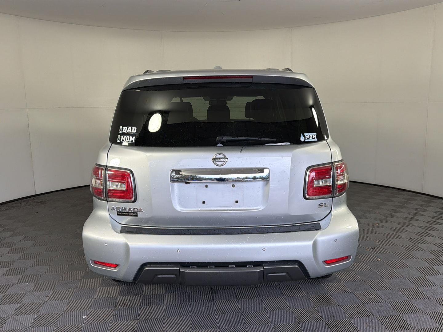 Used 2019 Brilliant Silver Metallic Nissan SL image 7