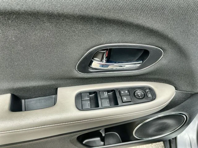 Certified Used 2021  Honda EX image 17