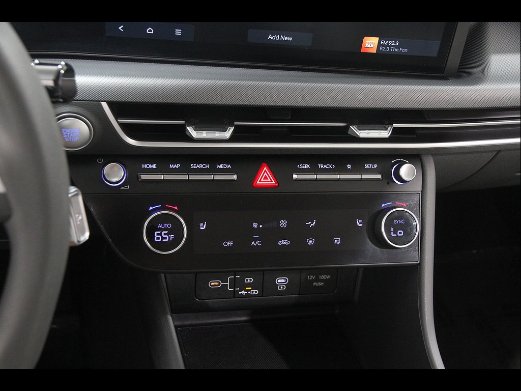 2025 Hyundai Sonata SEL - Photo 14
