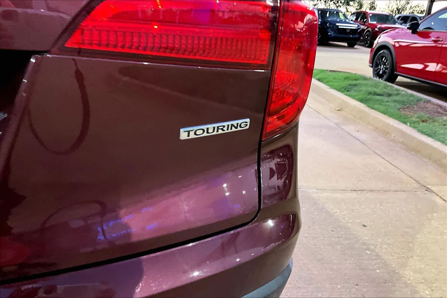 Used 2018 Deep Scarlet Pearl Honda Touring image 30