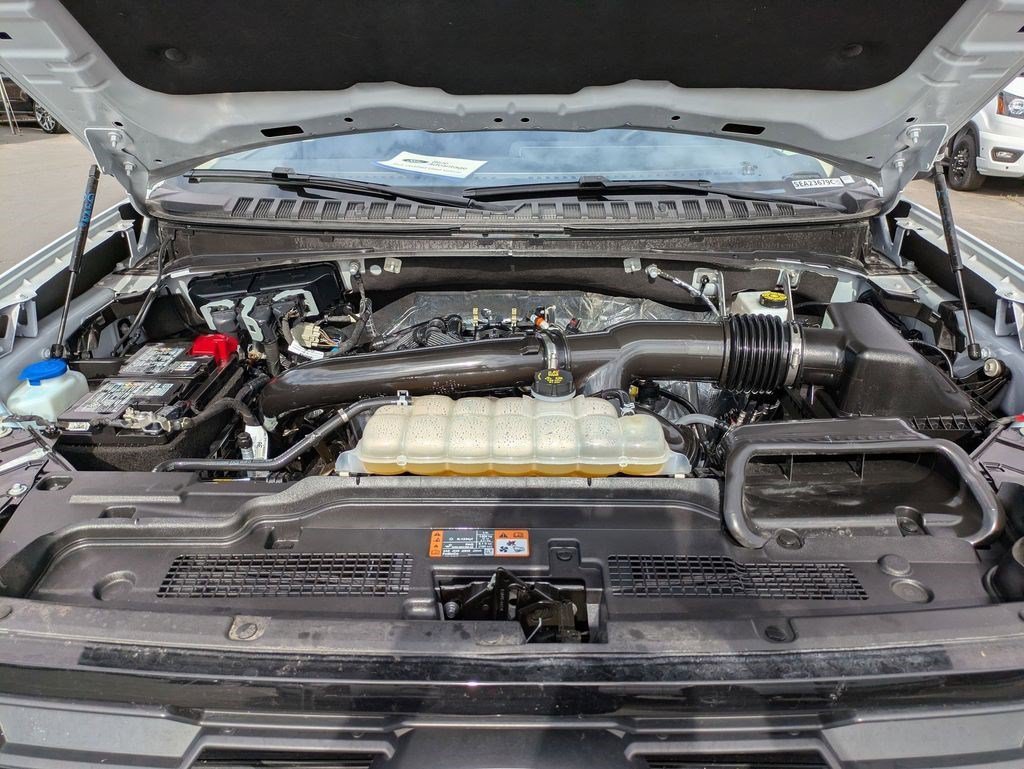 Used 2025 Silver Metallic Ford Active image 32