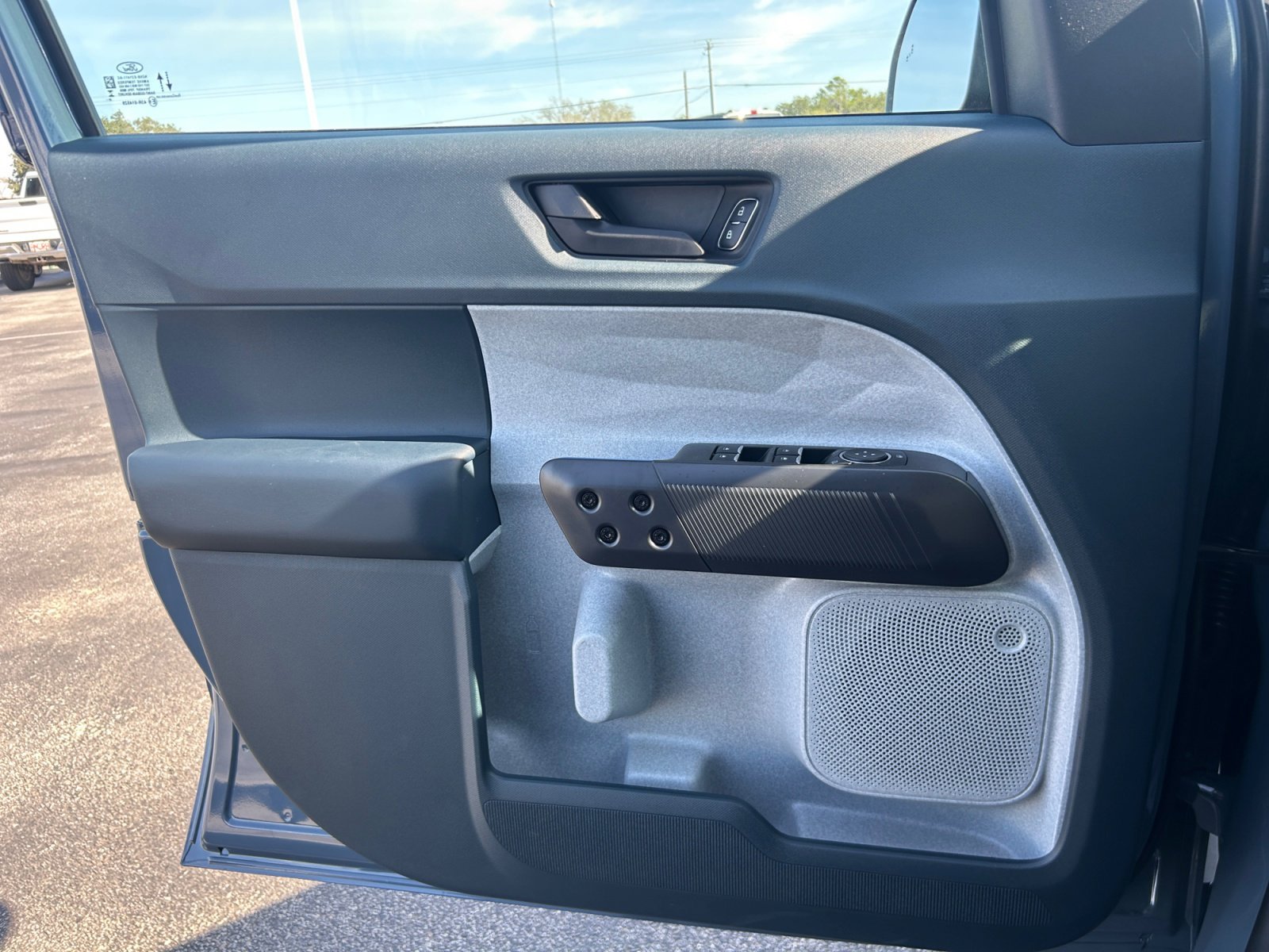 New 2026 Azure Gray Metallic Tri-Coat Ford XLT image 24