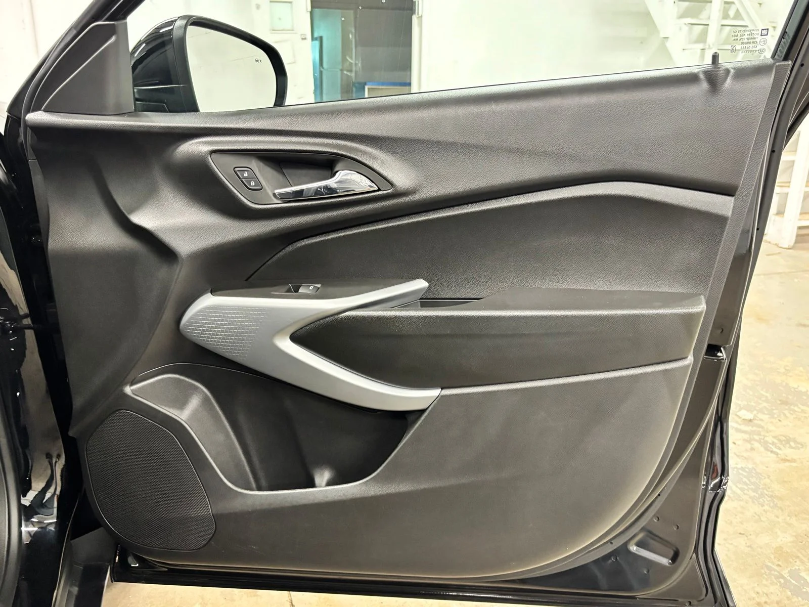 Used 2025 Black Chevrolet LS image 22