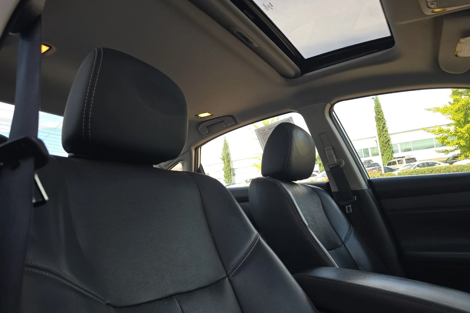 Used 2016 Brilliant Silver Nissan 2.5 SL image 15