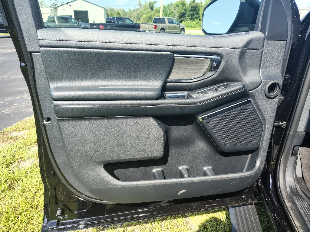 New 2027 Agate Black Metallic Ford MAX Platinum image 17