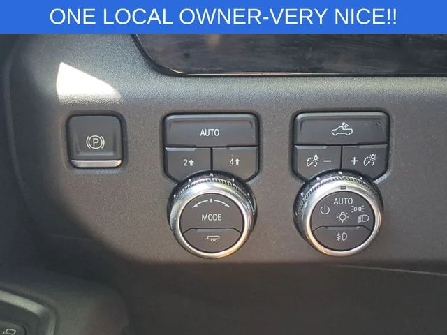 Used 2025 Silver GMC Elevation image 18