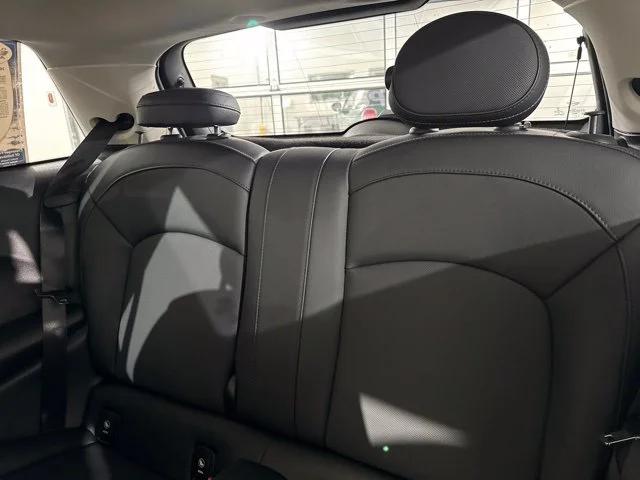 Used 2022 Green MINI Oxford Edition image 15