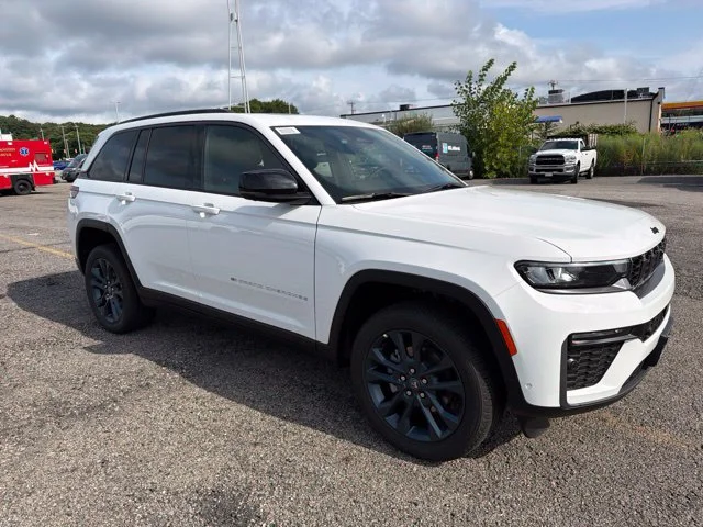 New 2026 White Jeep  image 1