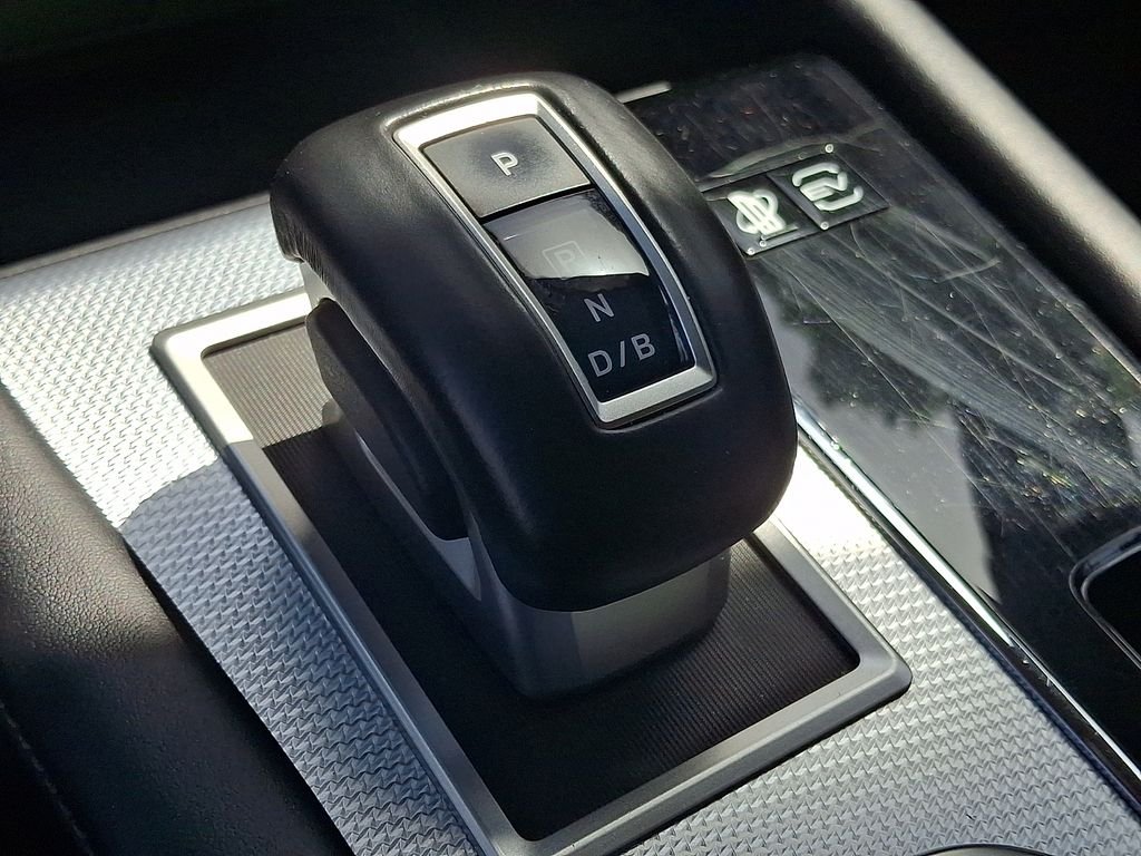 Used 2024 Silver Mitsubishi SEL image 16