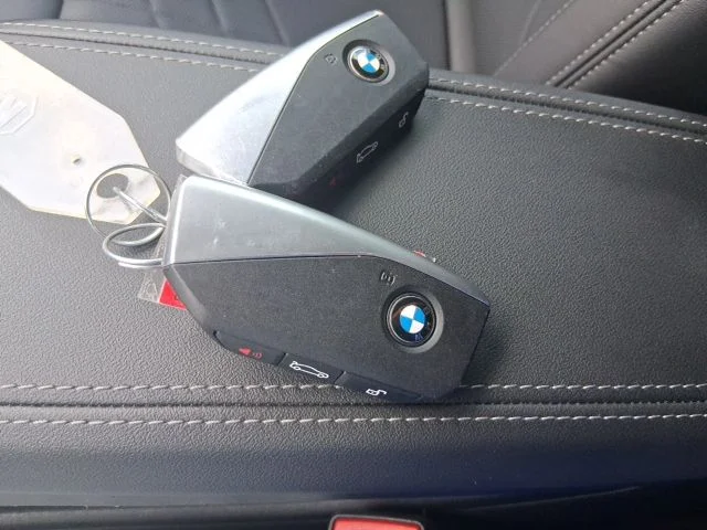 Used 2024  BMW xDrive28i image 20