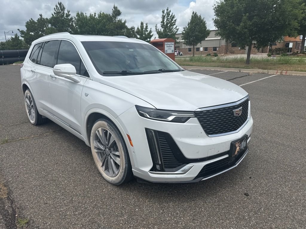 Used 2022 White Cadillac Premium Luxury image 8