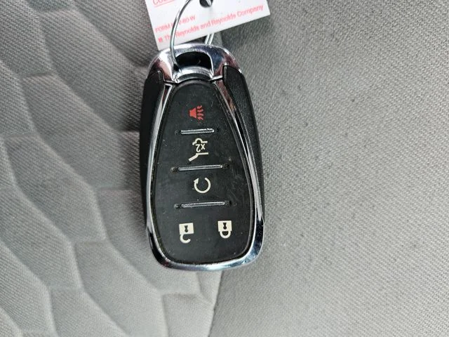 Used 2020 White Chevrolet LT image 29