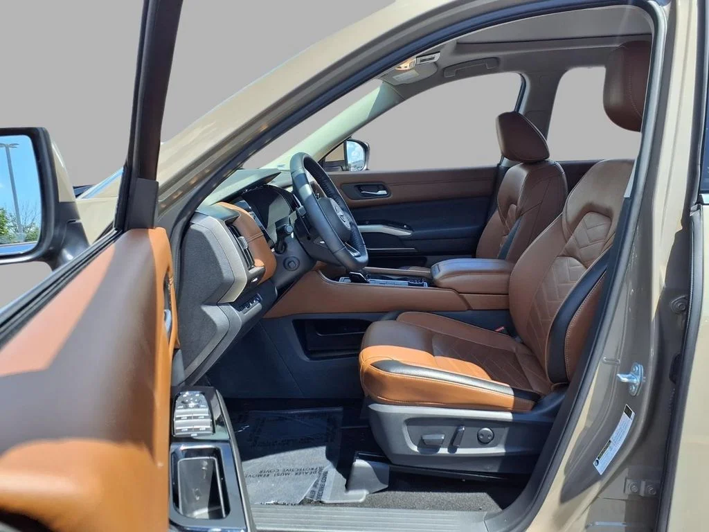 Certified Used 2024 Beige Nissan Platinum image 20