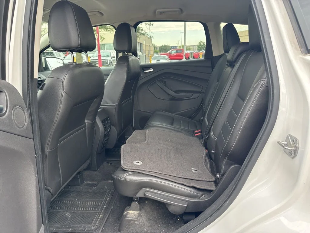 Used 2014 White Ford SE image 10