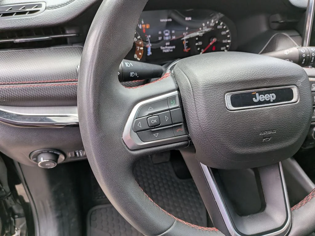 Used 2022 Black Jeep Trailhawk image 15