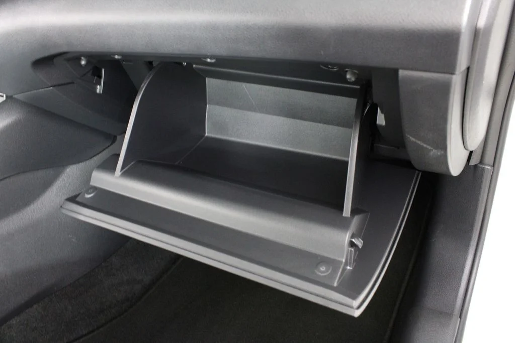 2025 Nissan Altima SV - Photo 16