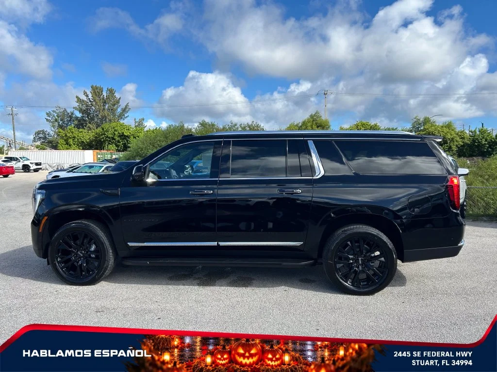 New 2026 Onyx Black GMC Elevation image 4