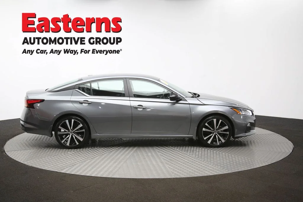 Used 2022 Gray Nissan 2.5 SR image 42