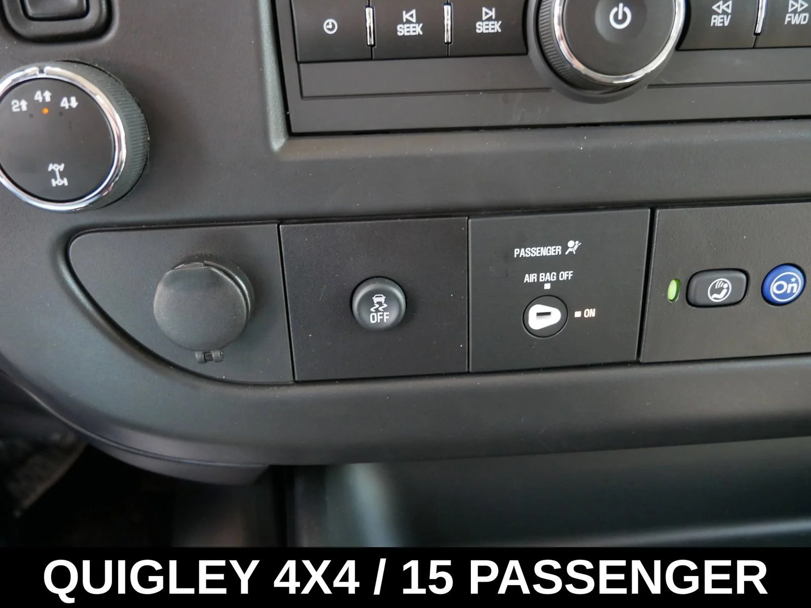 2024 Chevrolet Express Passenger LT - Photo 23