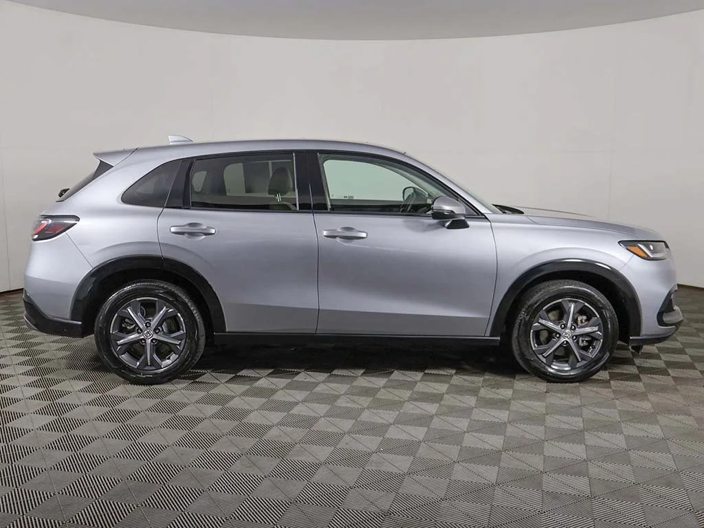 2025 Honda HR-V EX-L - Photo 18