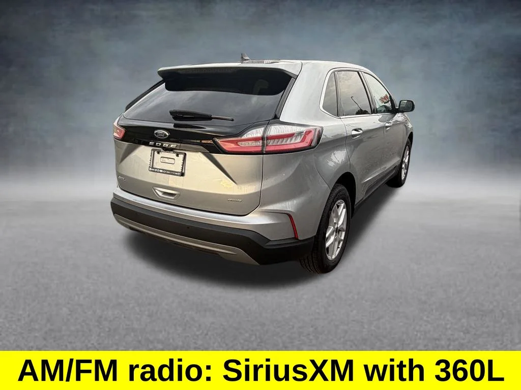 Used 2024 Silver Ford SEL image 5