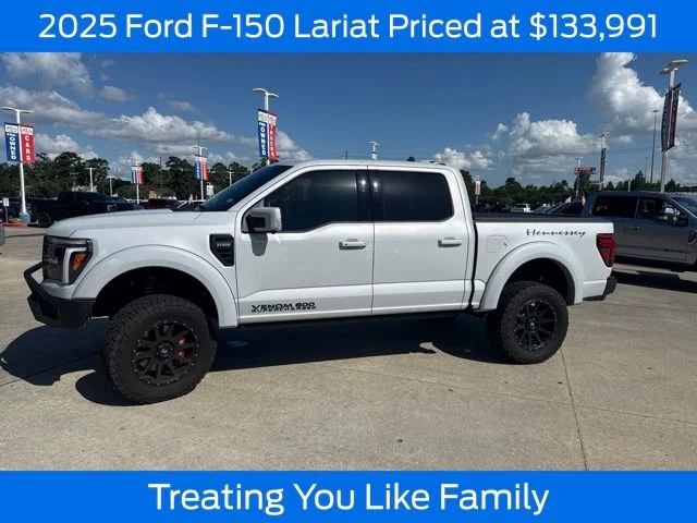 Used 2025 White Metallic Ford Lariat image 1