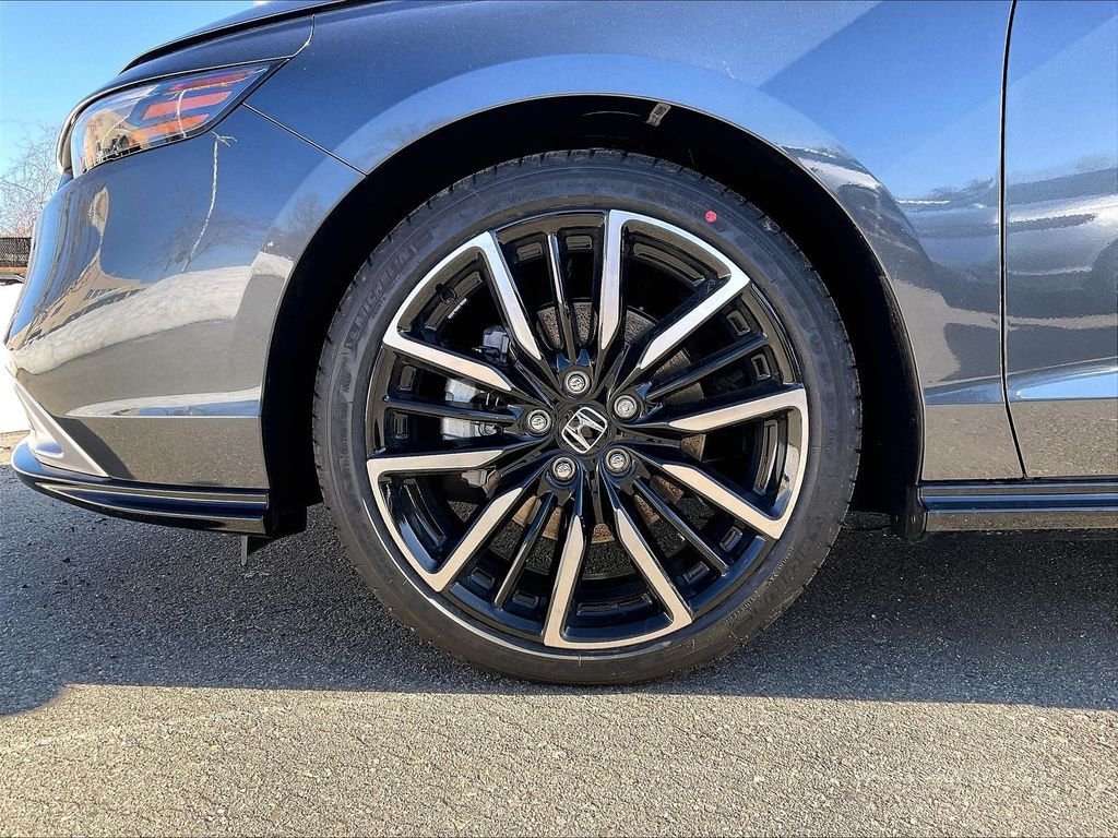 2026 Honda Accord Hybrid — photo 8
