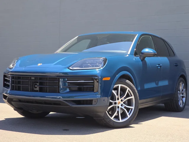 Certified Pre-Owned 2025 Porsche Cayenne