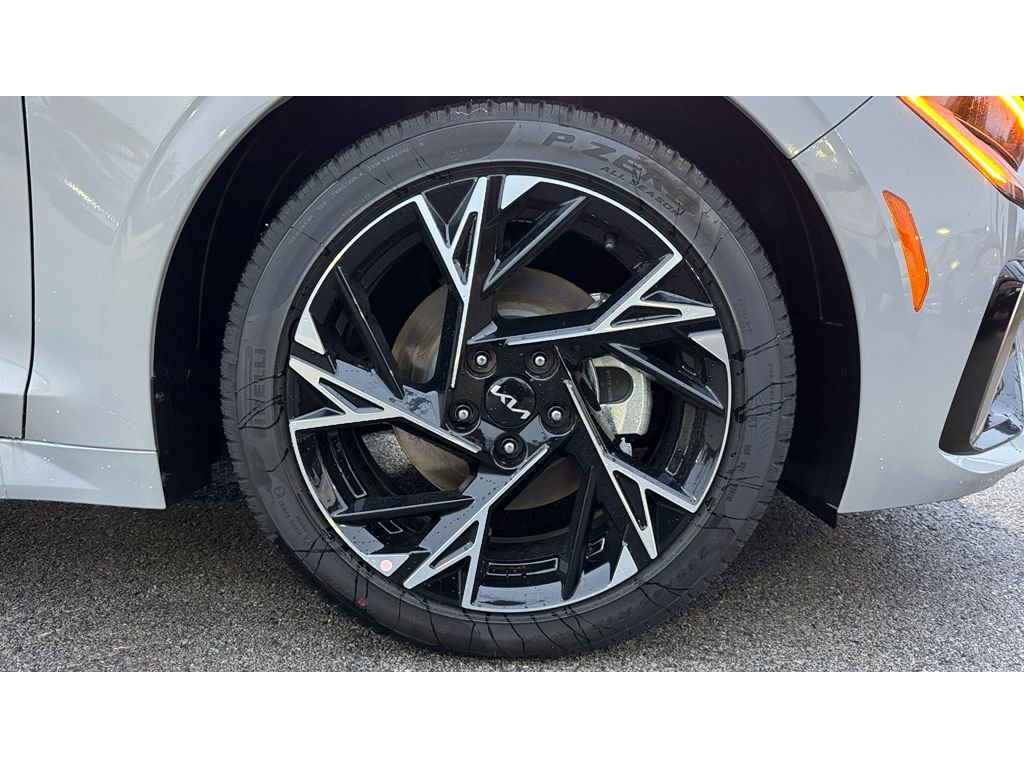 New 2026 Wolf Gray Kia GT-Line AWD image 32