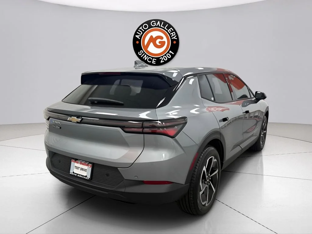 Used 2026 Gray Chevrolet LT image 7