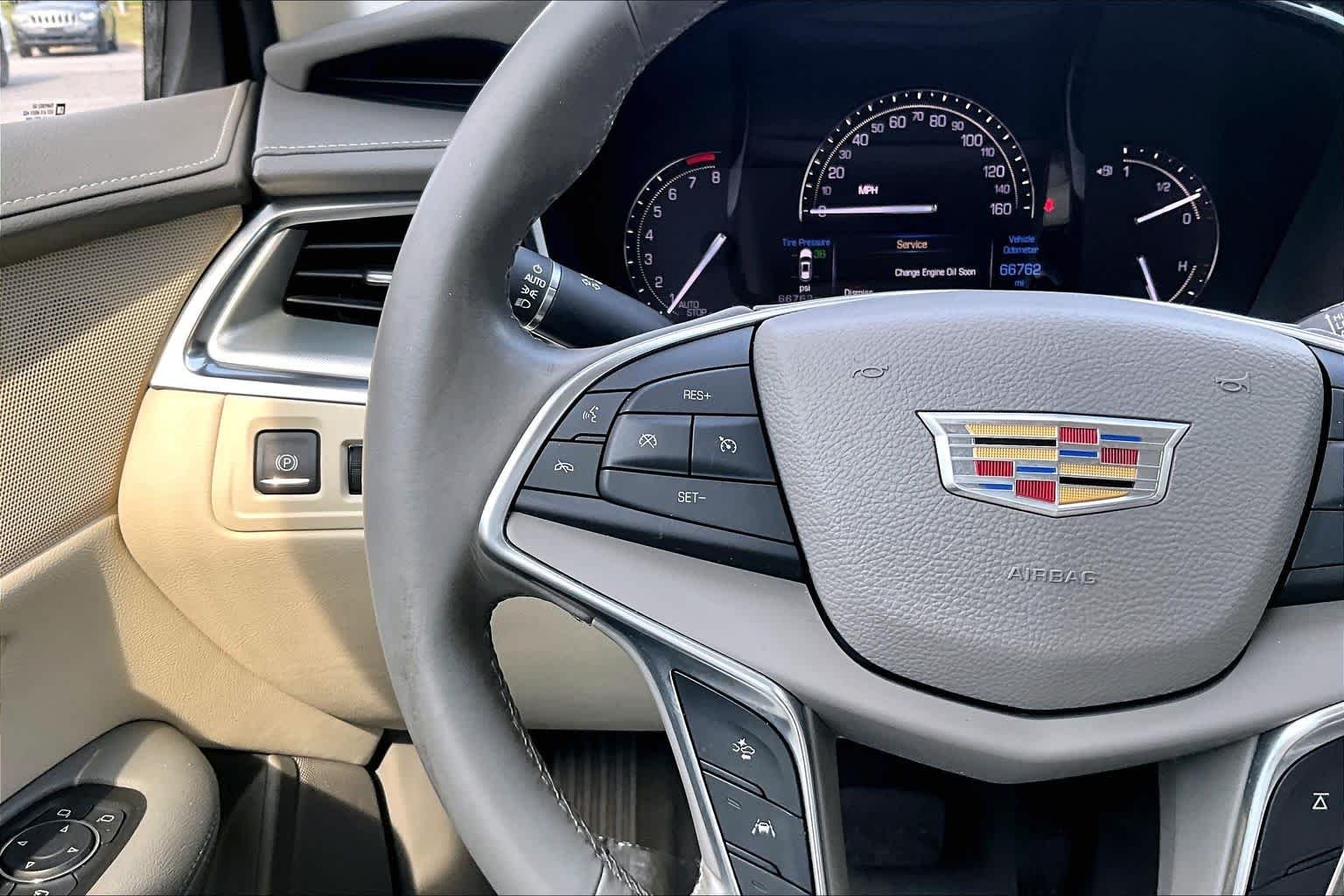Used 2017 Silver Coast Metallic Cadillac Luxury FWD image 24