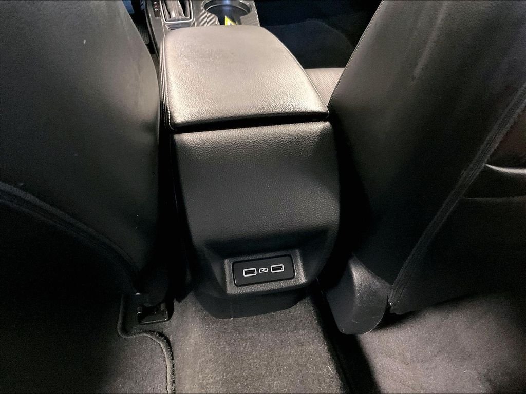 Used 2023 Platinum White Honda Touring image 28