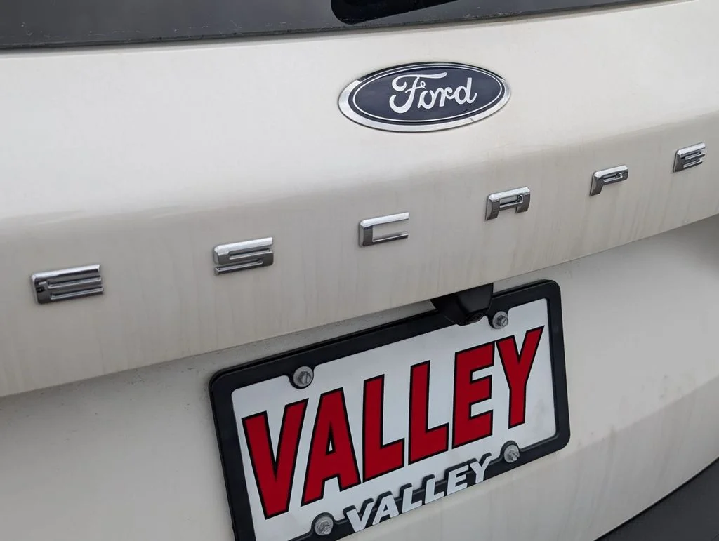 New 2026 Star White Metallic Tri-coat Ford ST-Line image 12