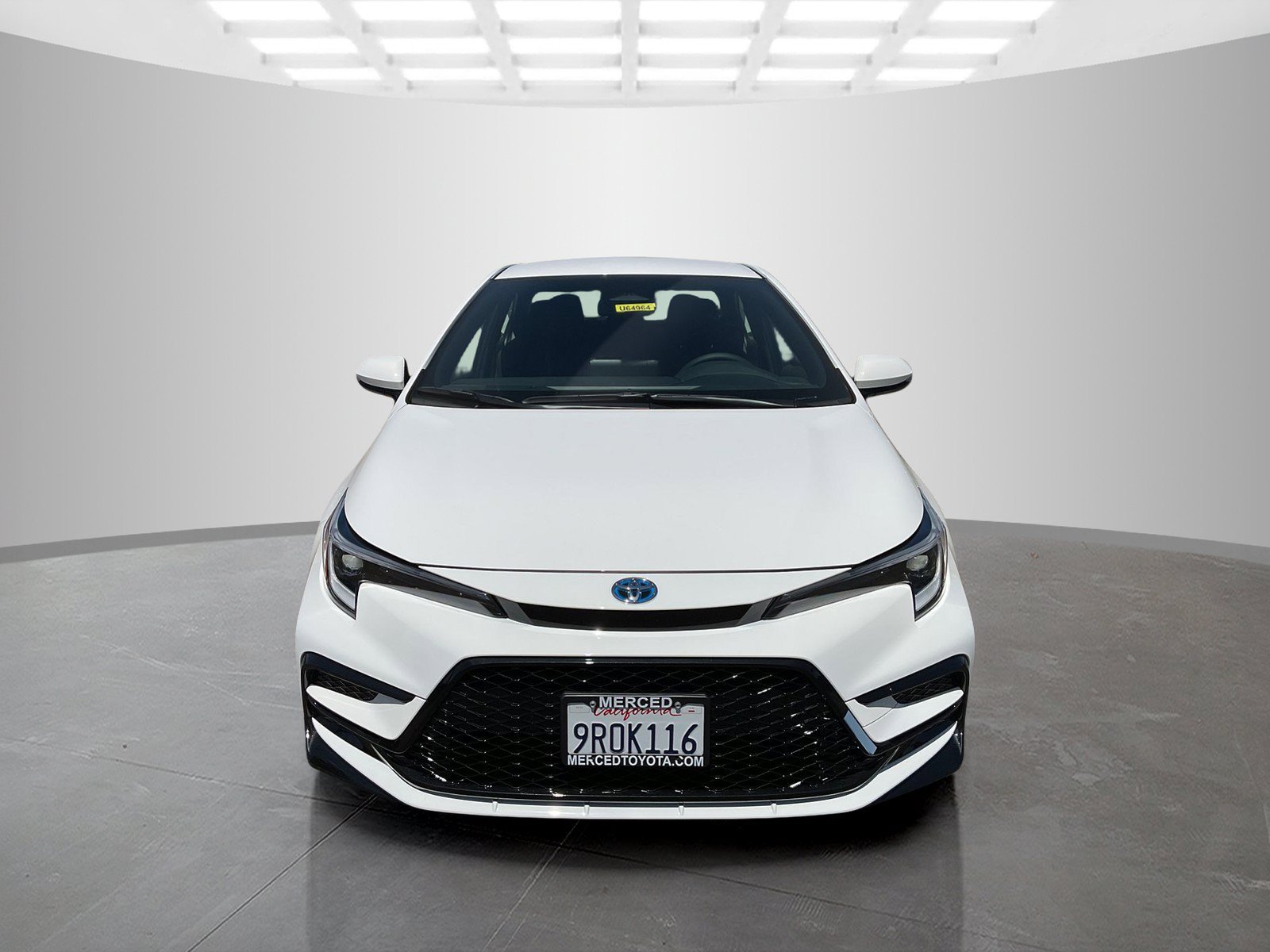 Certified Used 2025 Ice Toyota Hybrid SE image 8